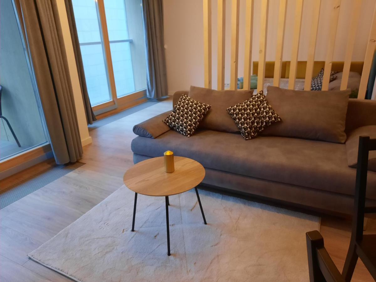 Prestige Apartments Wola Kolejowa Варшава Экстерьер фото