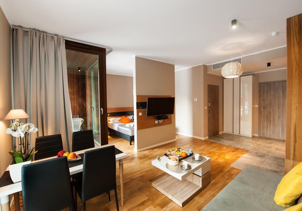 Prestige Apartments Wola Kolejowa Варшава Номер фото