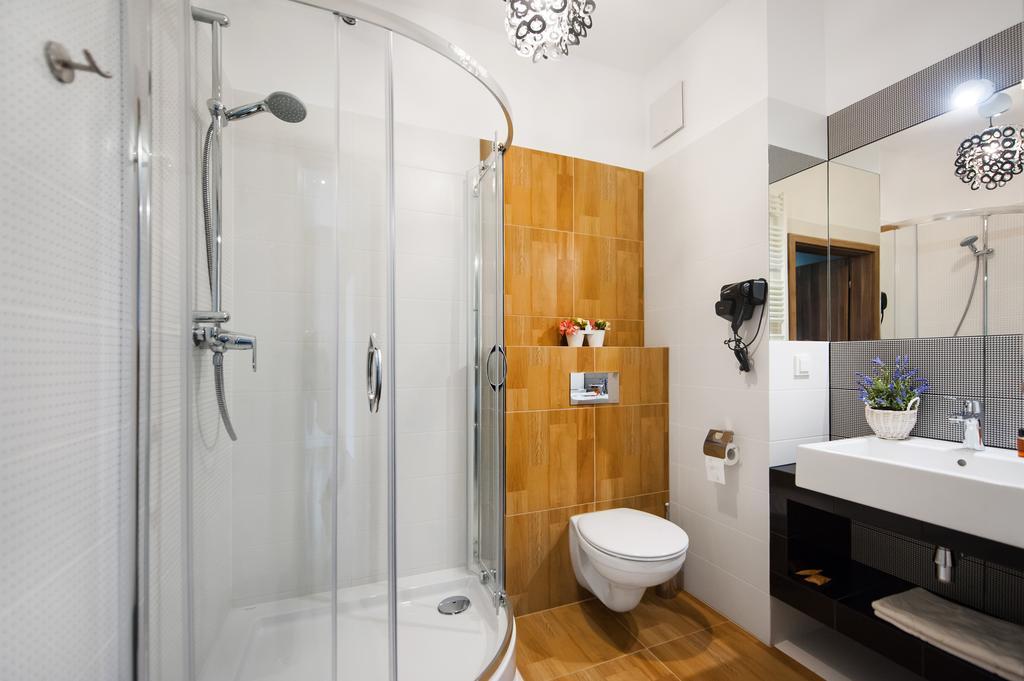 Prestige Apartments Wola Kolejowa Варшава Номер фото