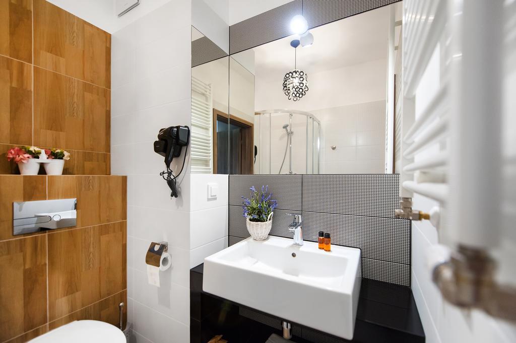 Prestige Apartments Wola Kolejowa Варшава Номер фото